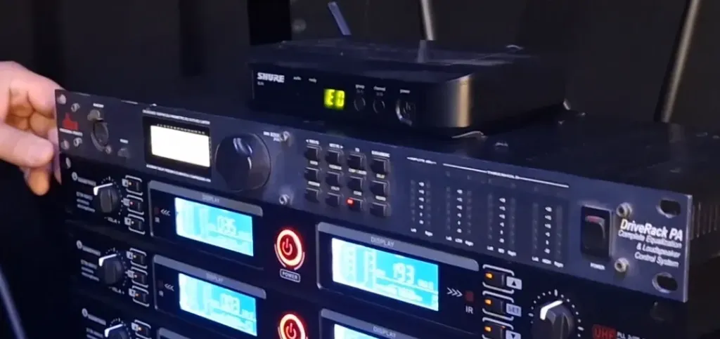 Solución Integral de Gestión de Audio: dbx DriveRack PA2 + Optimización Profesional de 3 Vías (LR, Subs y Front Fill)